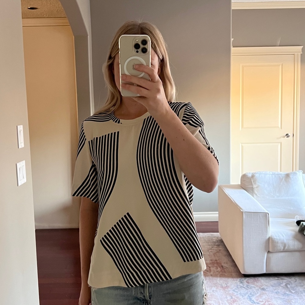 Weekday patterned tee - Picture 3 of 3